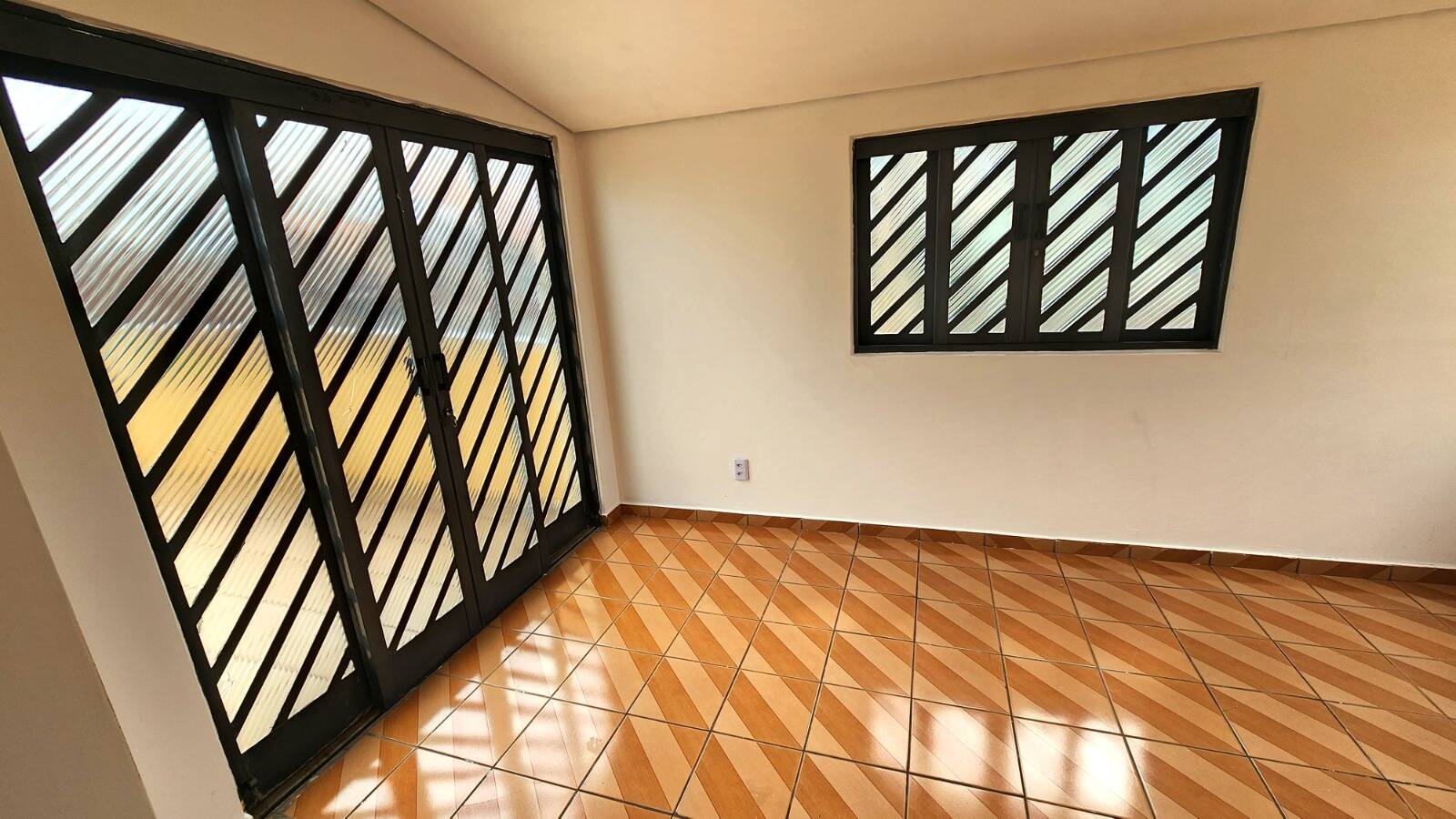 Casa à venda com 2 quartos, 162m² - Foto 6