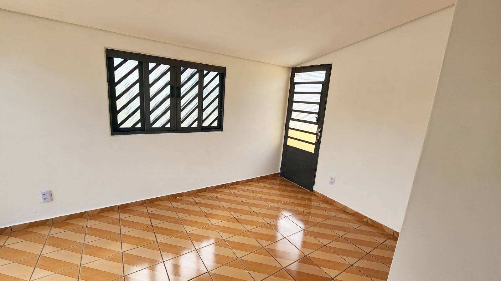 Casa à venda com 2 quartos, 162m² - Foto 10