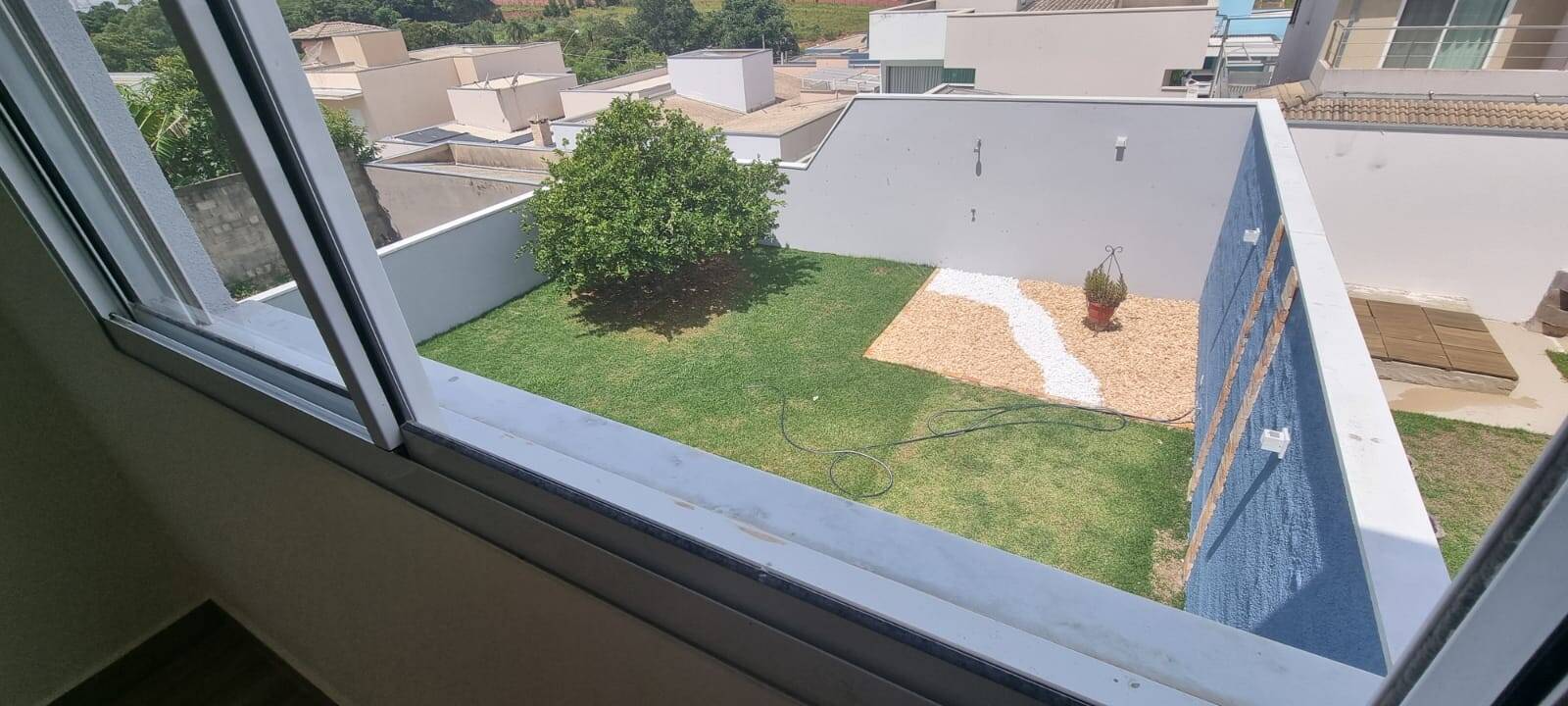 Casa de Condomínio à venda com 1 quarto, 250m² - Foto 16