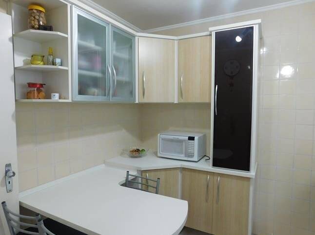 Apartamento à venda com 2 quartos, 76m² - Foto 2