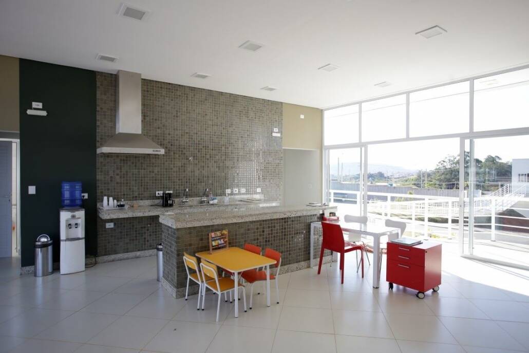 Casa de Condomínio à venda com 3 quartos, 250m² - Foto 28