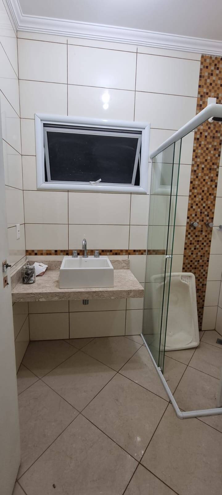 Casa de Condomínio para alugar com 6 quartos, 365m² - Foto 29