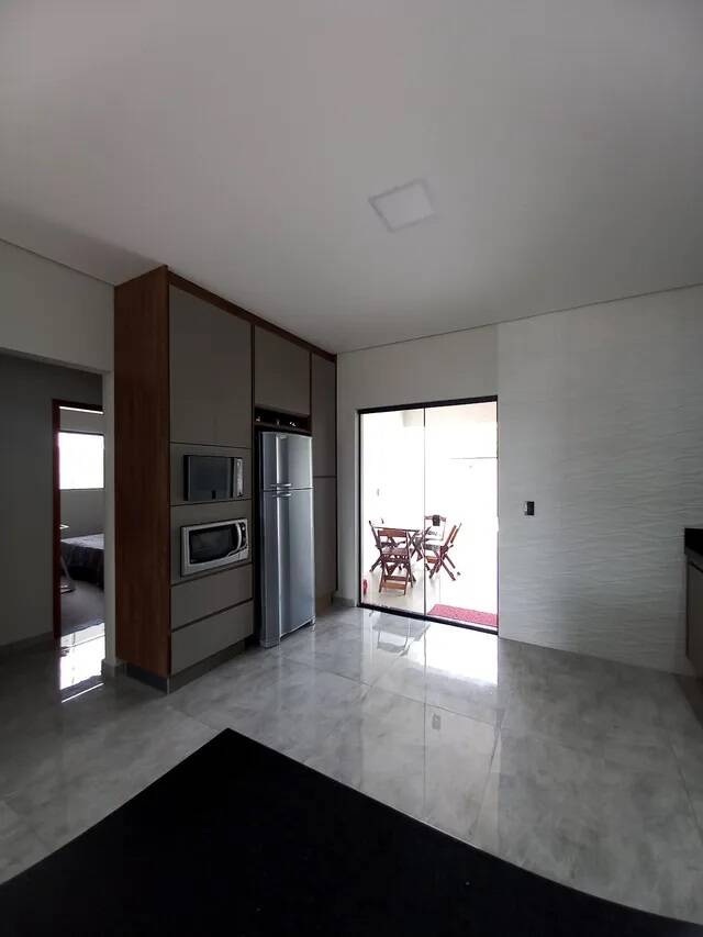 Casa de Condomínio à venda com 3 quartos, 156m² - Foto 2