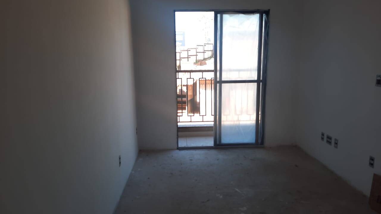 Apartamento à venda com 2 quartos, 58m² - Foto 5