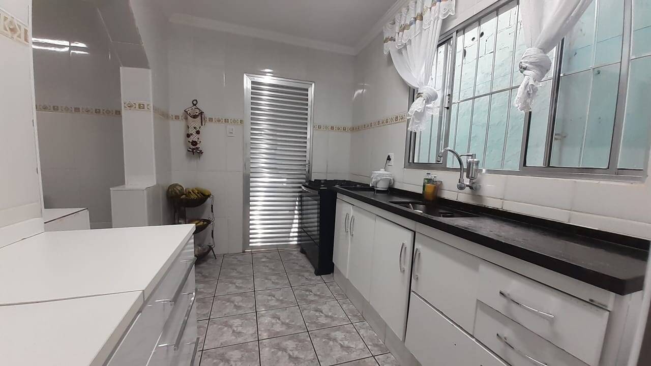 Sobrado à venda com 4 quartos, 124m² - Foto 2