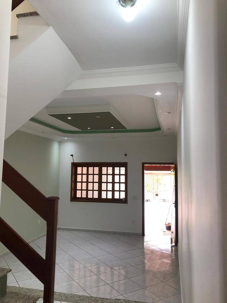 Sobrado à venda com 5 quartos, 170m² - Foto 2