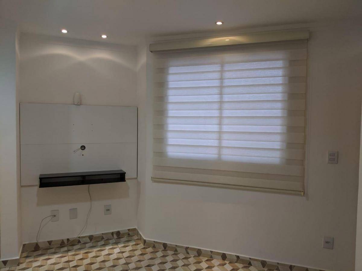 Apartamento à venda com 2 quartos, 60m² - Foto 2