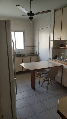 Apartamento à venda com 3 quartos, 120m² - Foto 1