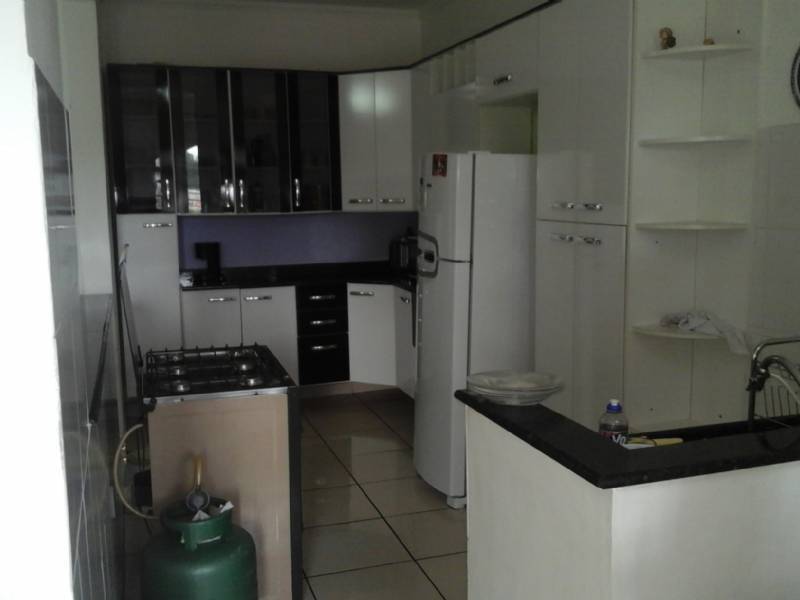 Sobrado à venda com 4 quartos, 125m² - Foto 1