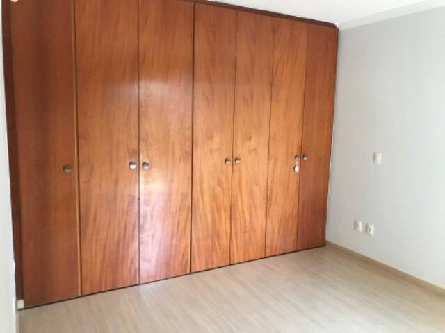 Apartamento à venda com 3 quartos, 141m² - Foto 11