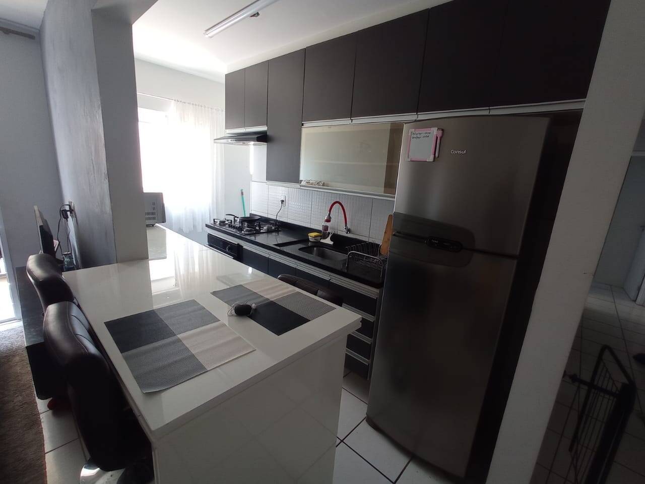 Apartamento à venda com 2 quartos, 60m² - Foto 4