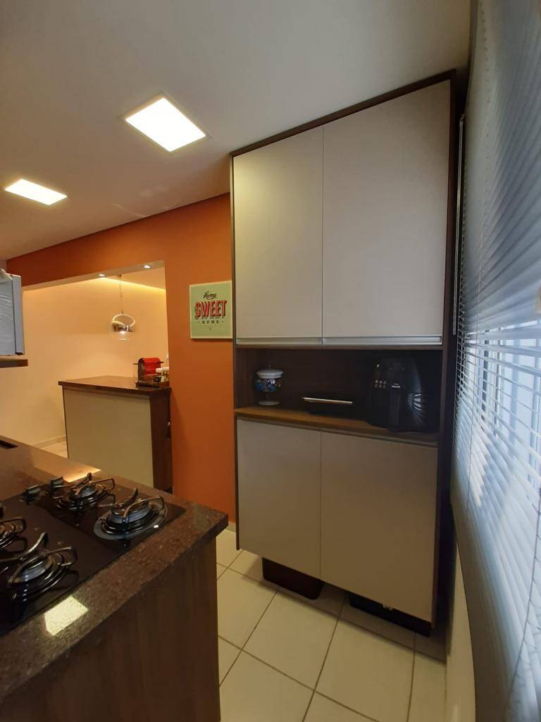 Apartamento à venda com 2 quartos, 60m² - Foto 5