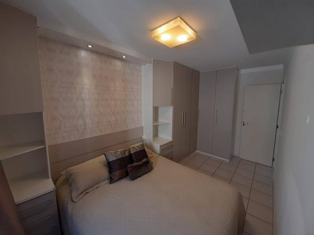 Apartamento à venda com 2 quartos, 60m² - Foto 7