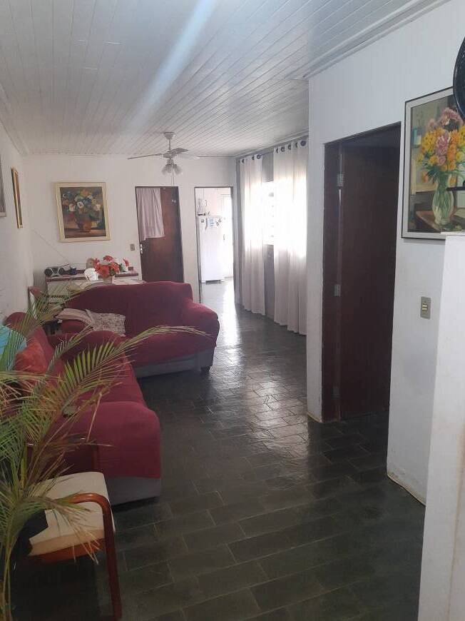 Casa à venda com 4 quartos, 175m² - Foto 2