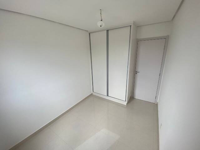 Apartamento à venda com 2 quartos, 109m² - Foto 6