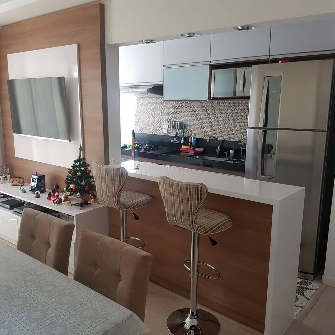 Apartamento à venda com 2 quartos, 60m² - Foto 1