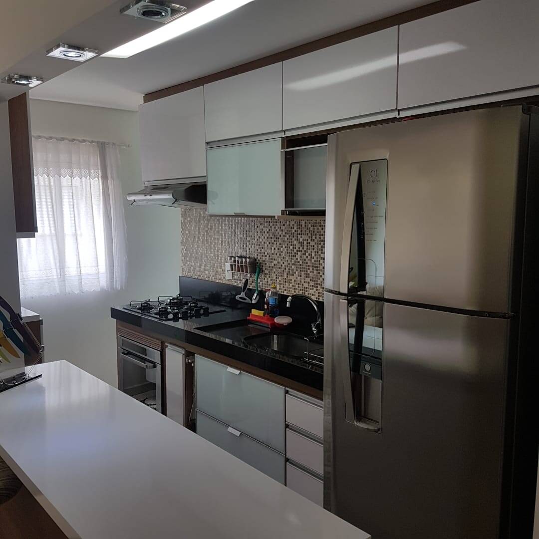 Apartamento à venda com 2 quartos, 60m² - Foto 2