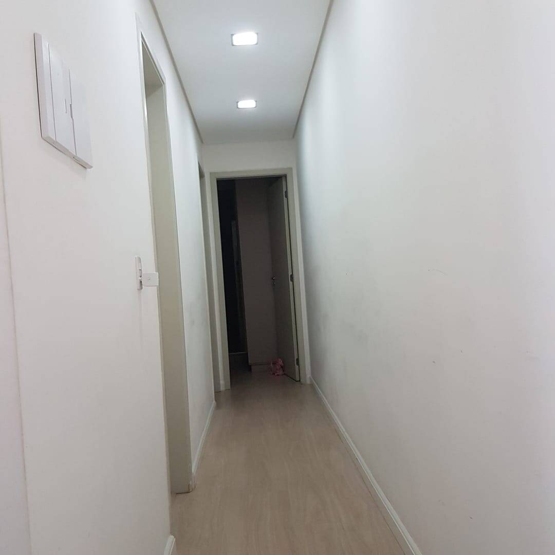 Apartamento à venda com 2 quartos, 60m² - Foto 5