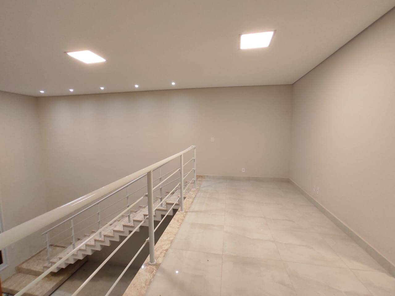 Casa à venda com 3 quartos, 195m² - Foto 9