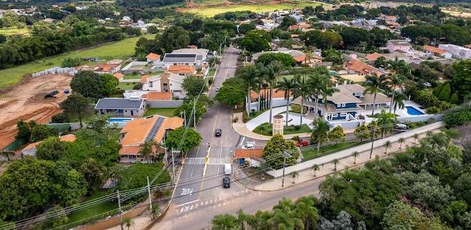 Casa de Condomínio à venda com 3 quartos, 157m² - Foto 1