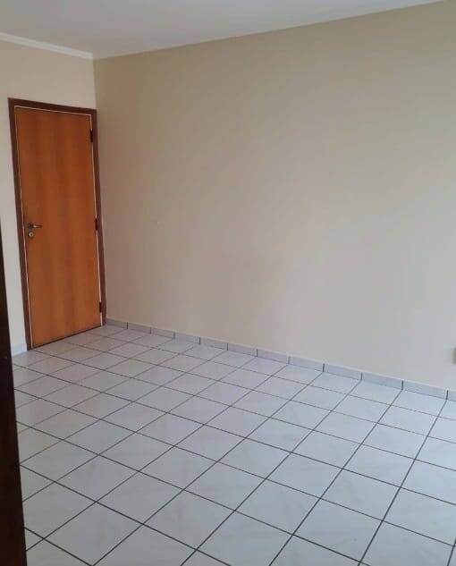 Apartamento à venda com 2 quartos, 67m² - Foto 5