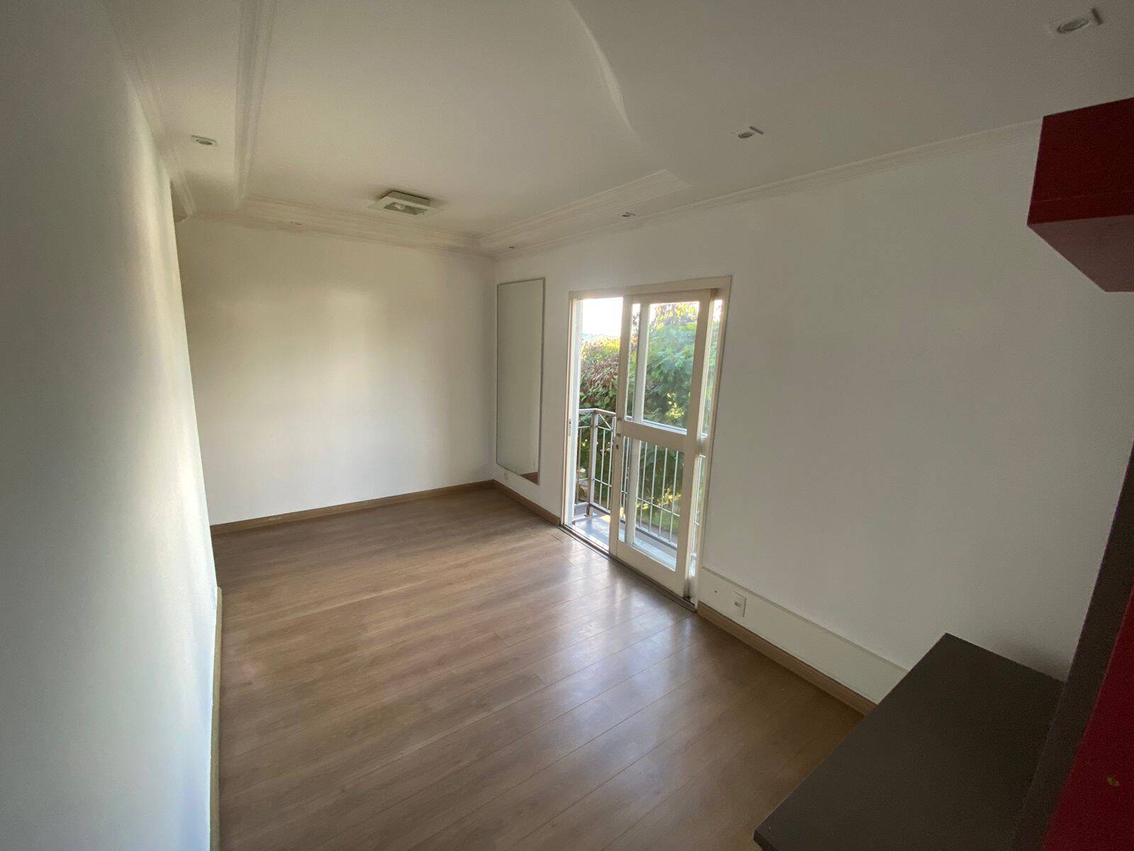 Apartamento à venda com 2 quartos, 56m² - Foto 2