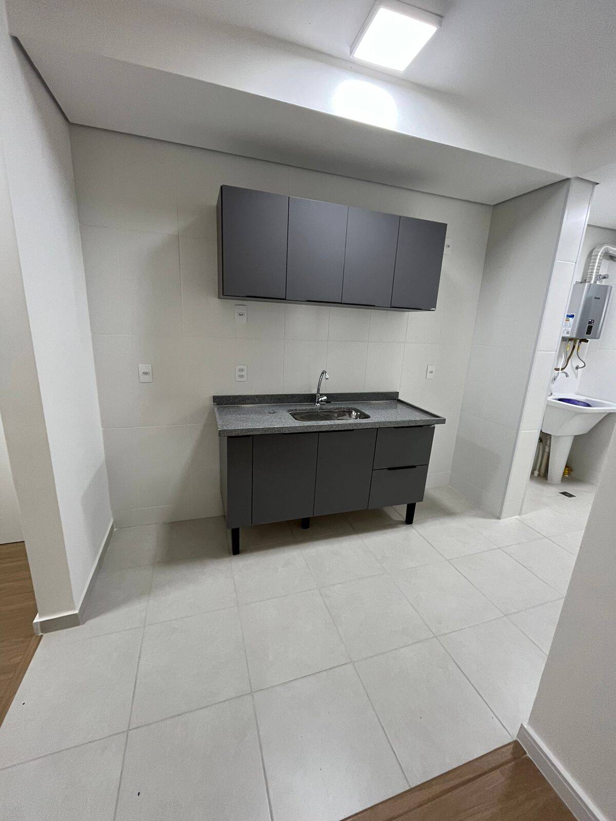 Apartamento à venda com 2 quartos, 64m² - Foto 6