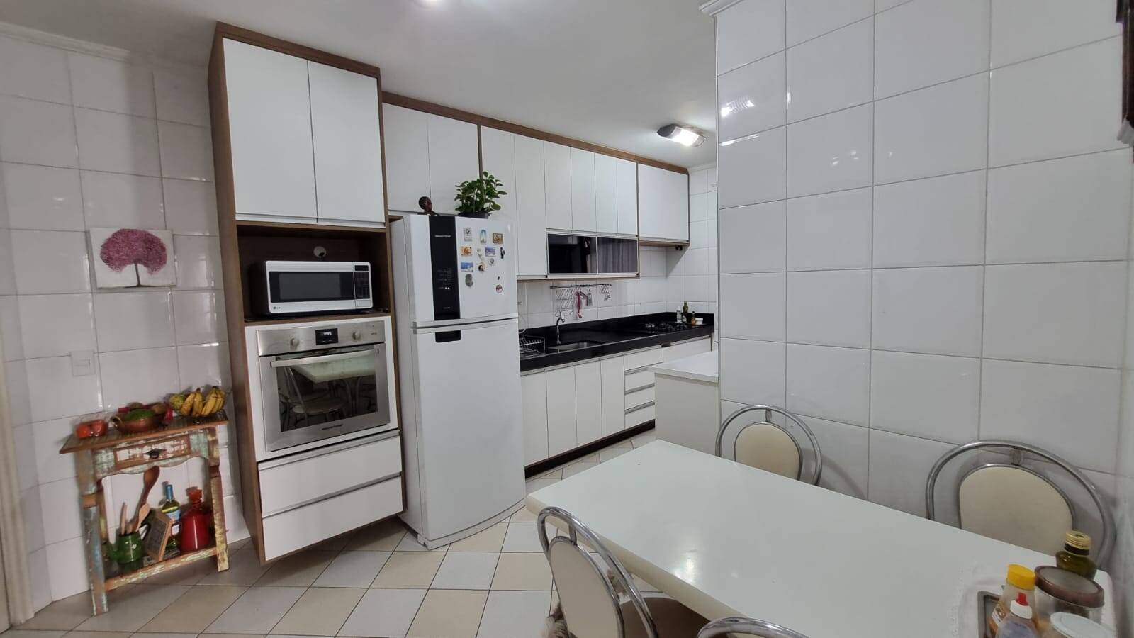 Apartamento à venda com 3 quartos, 112m² - Foto 1