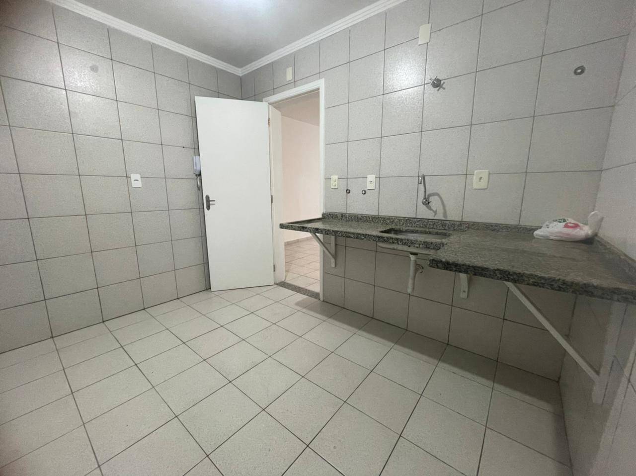 Apartamento à venda com 2 quartos, 60m² - Foto 7