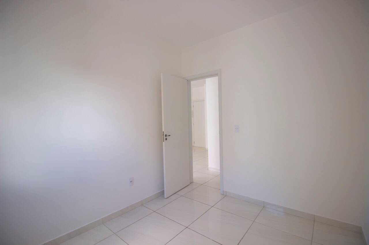 Apartamento à venda com 2 quartos, 56m² - Foto 11