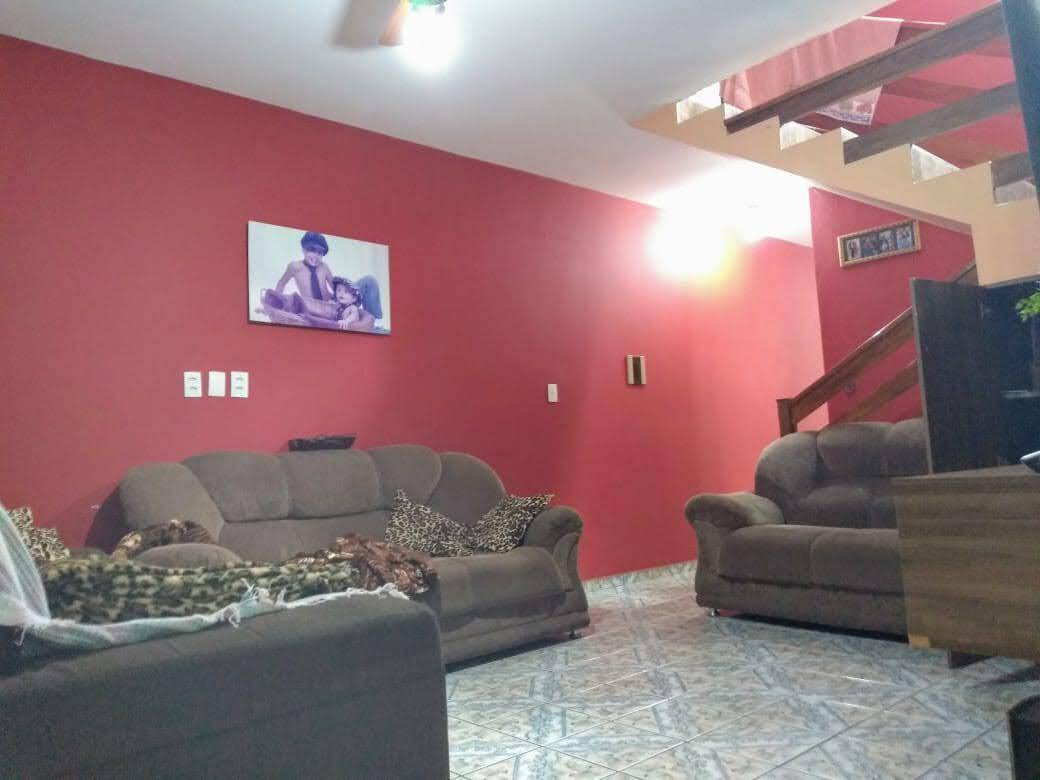 Sobrado à venda com 3 quartos, 190m² - Foto 1